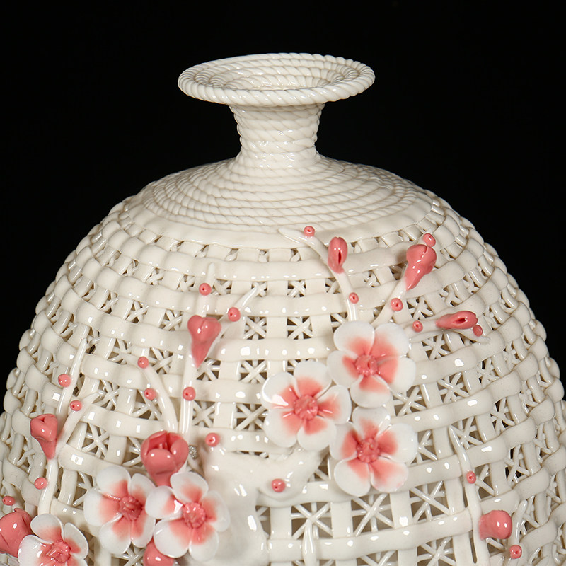 工美大师朱芳魁 北宋官瓷 镂空花瓶