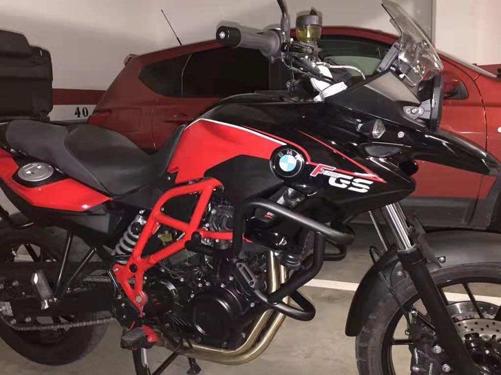 正品意大利进口givibmwf700gsf800gs1318发动机保险杠护杠