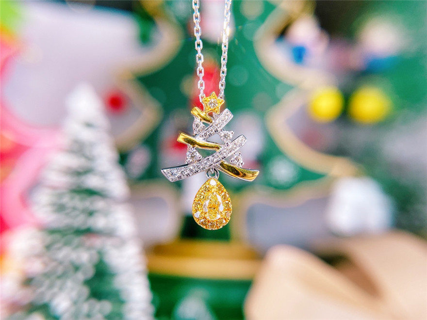 【贵金坊】0.10克拉钻18k金水滴黄钻圣诞树吊坠项链生日礼物y