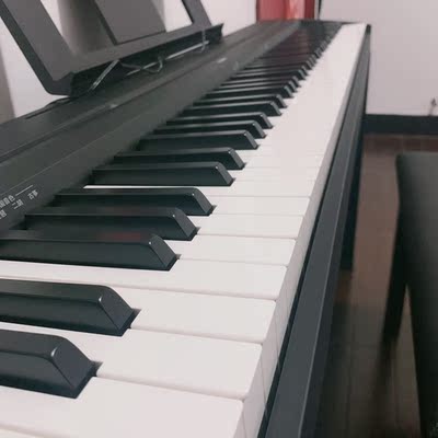 学钢琴十五载，我来说说海伦钢琴怎么样？是高档品牌吗？