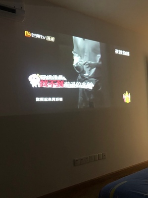 小米投影仪和坚果投影仪哪个好，真的那么烂吗？优劣分析