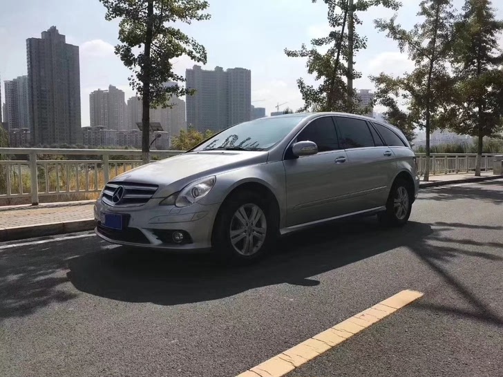 2008年奔驰R350，3.5四驱顶配