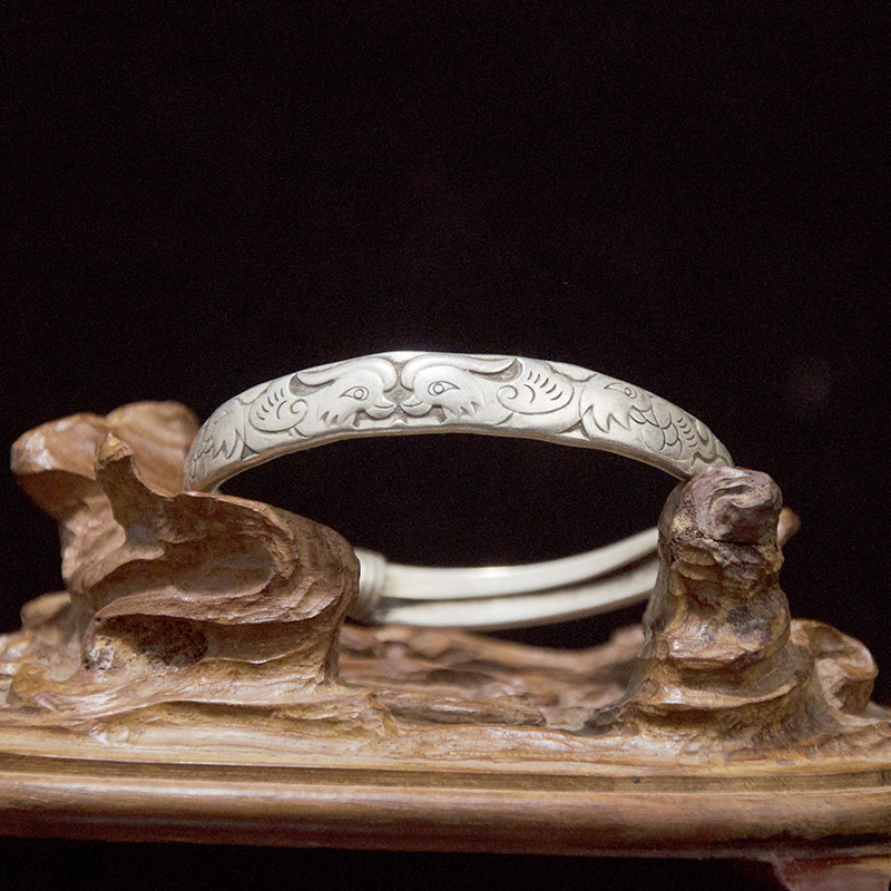 【鬼市】z148《鸳鸯纹案银手镯一支》(可任意调制口径大小)