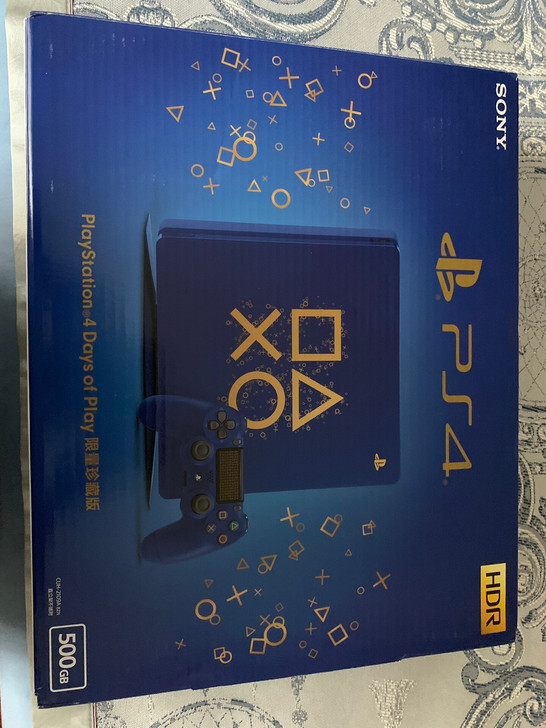 Ps4蓝色限定版