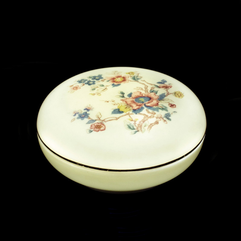 罕见收藏系70年代中国陶瓷艺术大师易炳萱为中*海设计用瓷印泥盒