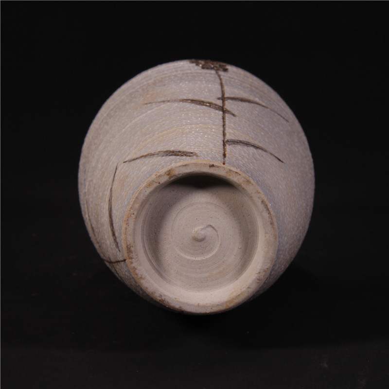 【日本回流-瓷器】小年份手作柴窑柴烧刻花花瓶收藏摆件wg2674