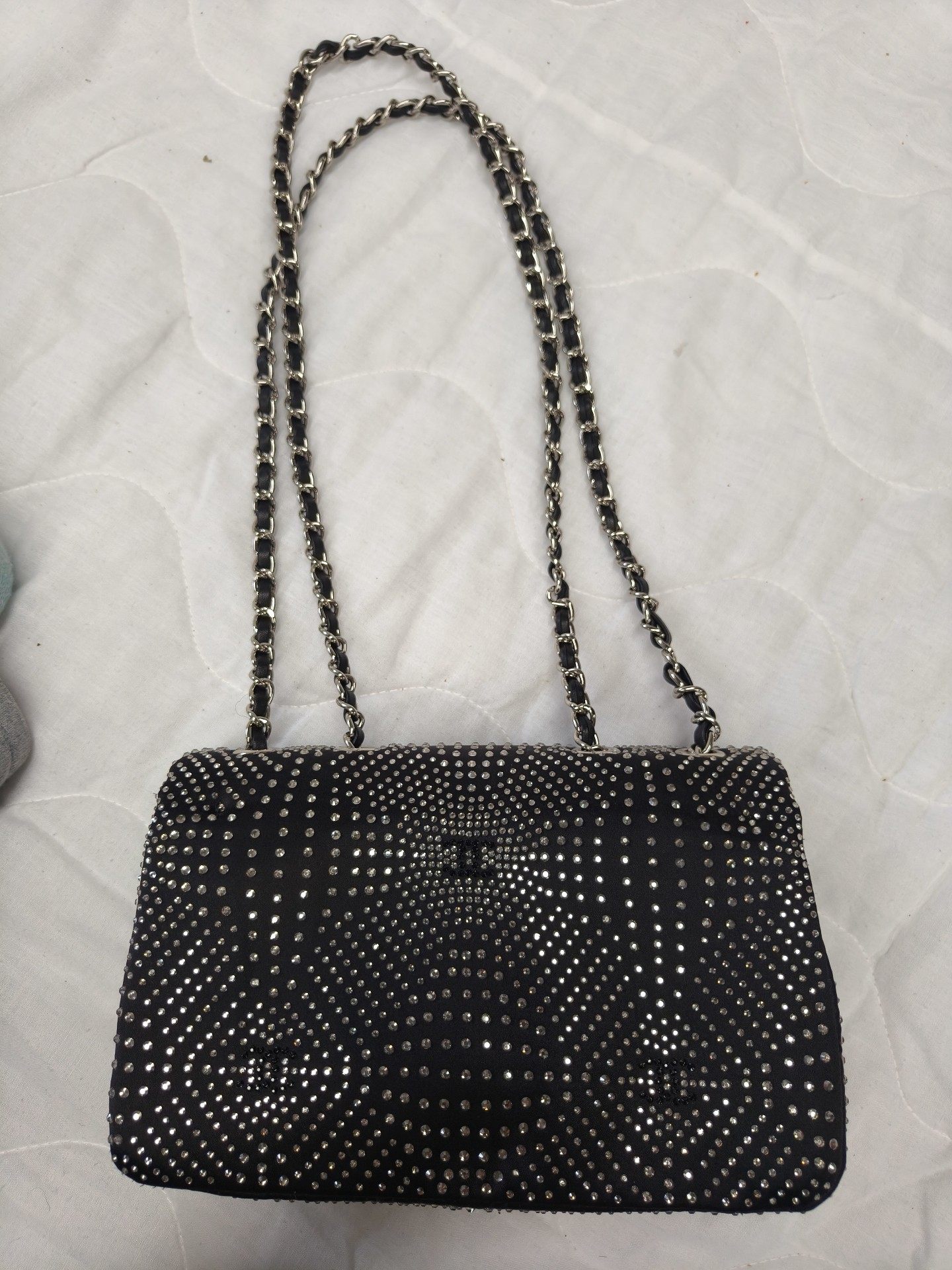 ​Chanel香奈儿满钻链条包，黑色水钻配银色链条