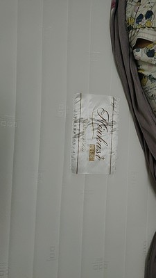 目前看来<参考>爱舒床垫和喜临门哪个更好，哪一个牌子比较大？