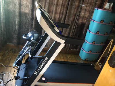 老铁揭秘,锐步和亿健跑步机哪个好?哪个减震好性价比高?