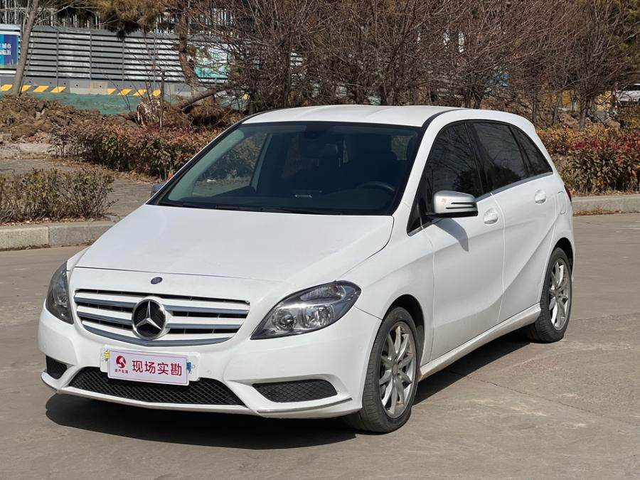 奔驰b180网络拍卖公告