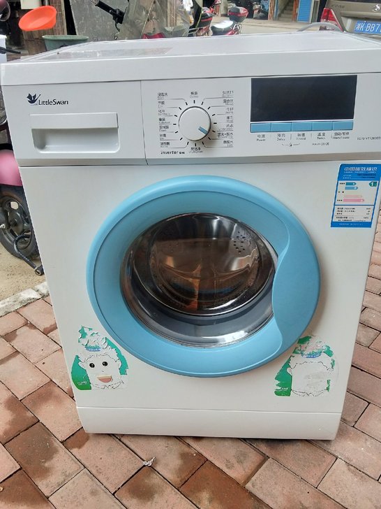 九成新小天鹅7公斤滚筒洗衣机