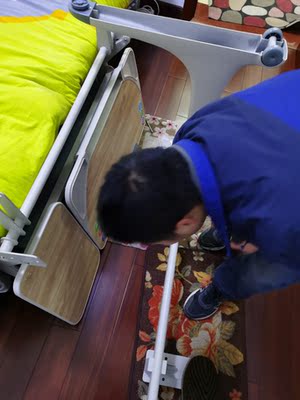 说说爱果乐儿童学习桌给小学生用着怎么样？环保安全吗