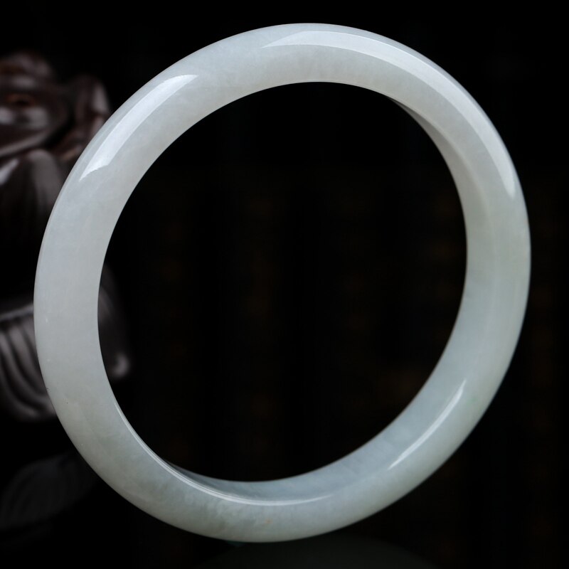 拍卖-天然缅甸a货翡翠时尚女款水润乳白高档宽边手镯56.9mm39.64g