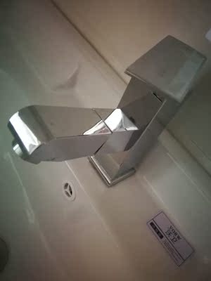 曝光了:梦妃落地式卫浴套装浴室柜怎么样?用后一个月问题。