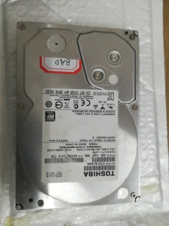 日立HGST3T硬盘坏盘