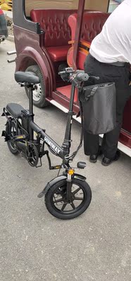 一位上班族点评比德文电动车怎么样??电池可以用多久？