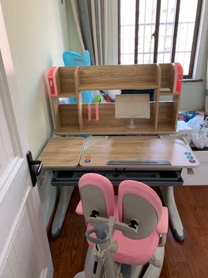 用了一年才选出来的生活诚品儿童学习桌好用吗?孩子喜欢吗