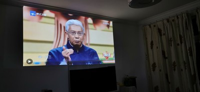 品牌评测：坚果J9投影仪怎么样？评价好不好？