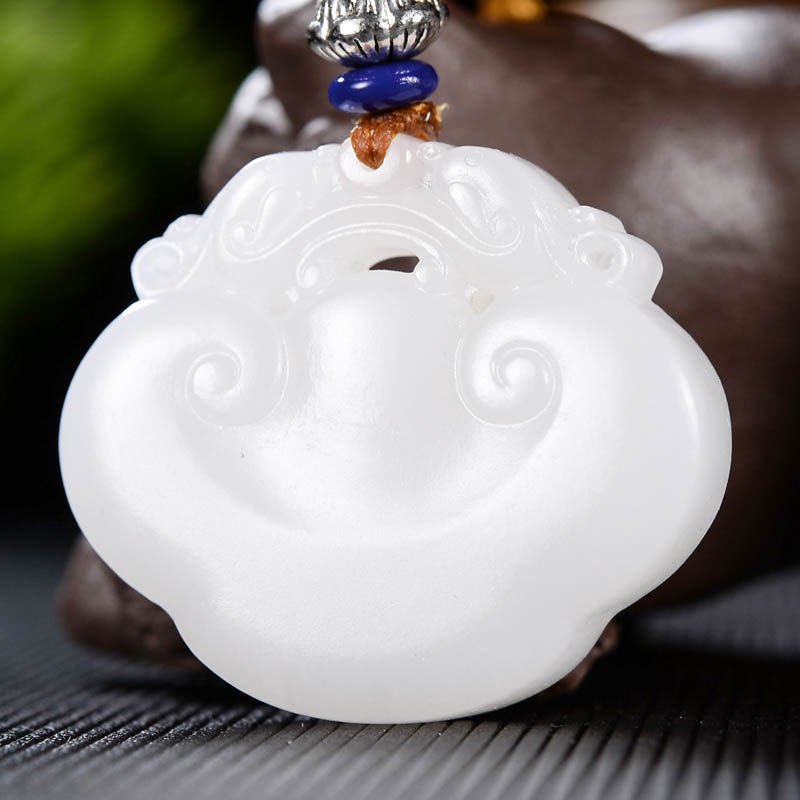 羊脂白玉【如意平安锁】一级白细腻油润和田玉吊坠挂件锁21.78克