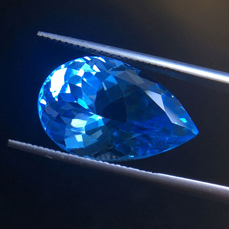 一品茗石贵重宝石 【降价10%】19.38克拉水滴刻面托帕石 颜色火彩美j