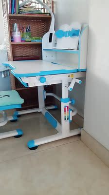 很想知道乐仙乐居儿童学习桌实木书桌怎么样?对孩子有帮助