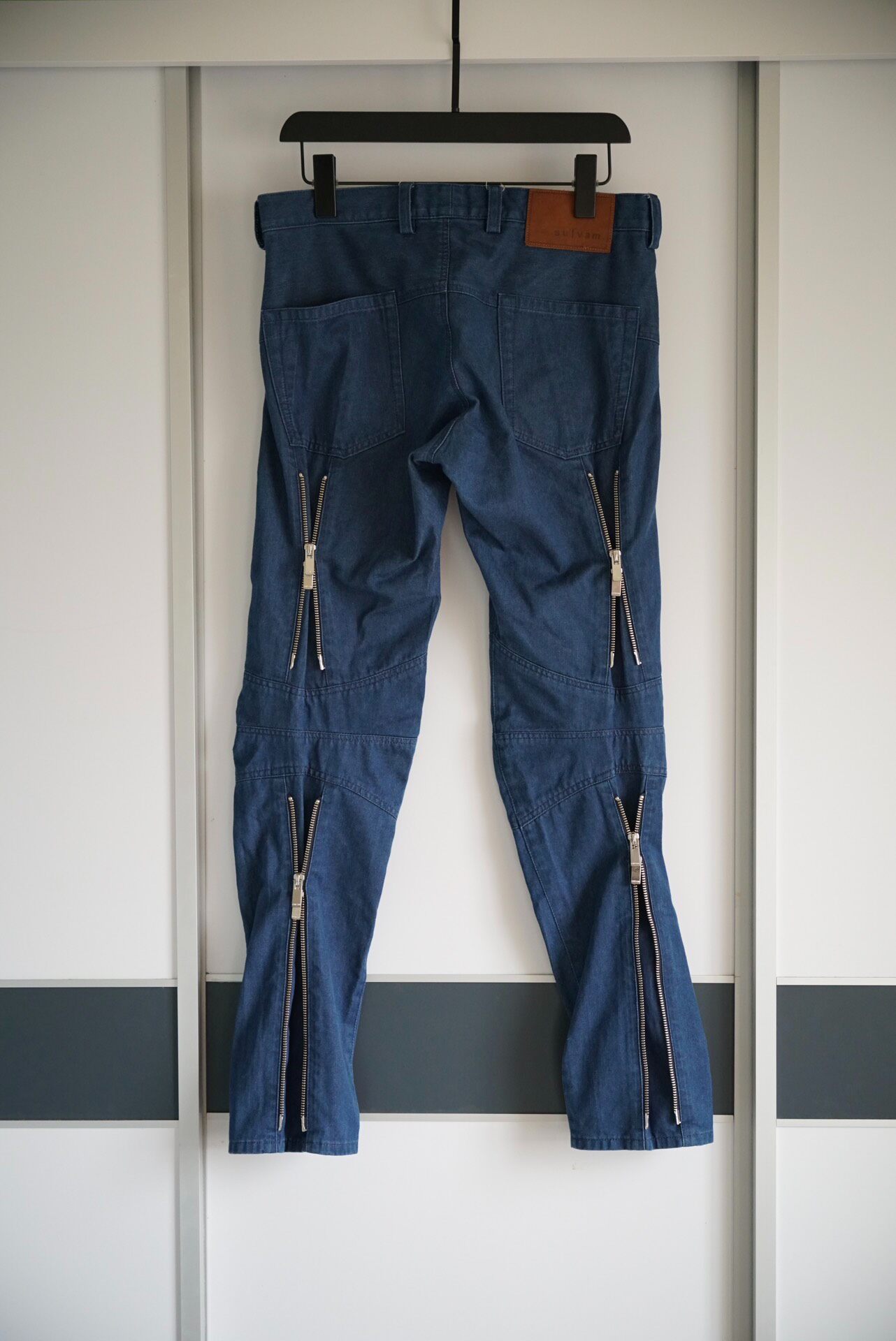 Sulvam 16ss Multi-Zipper Curved Jeans