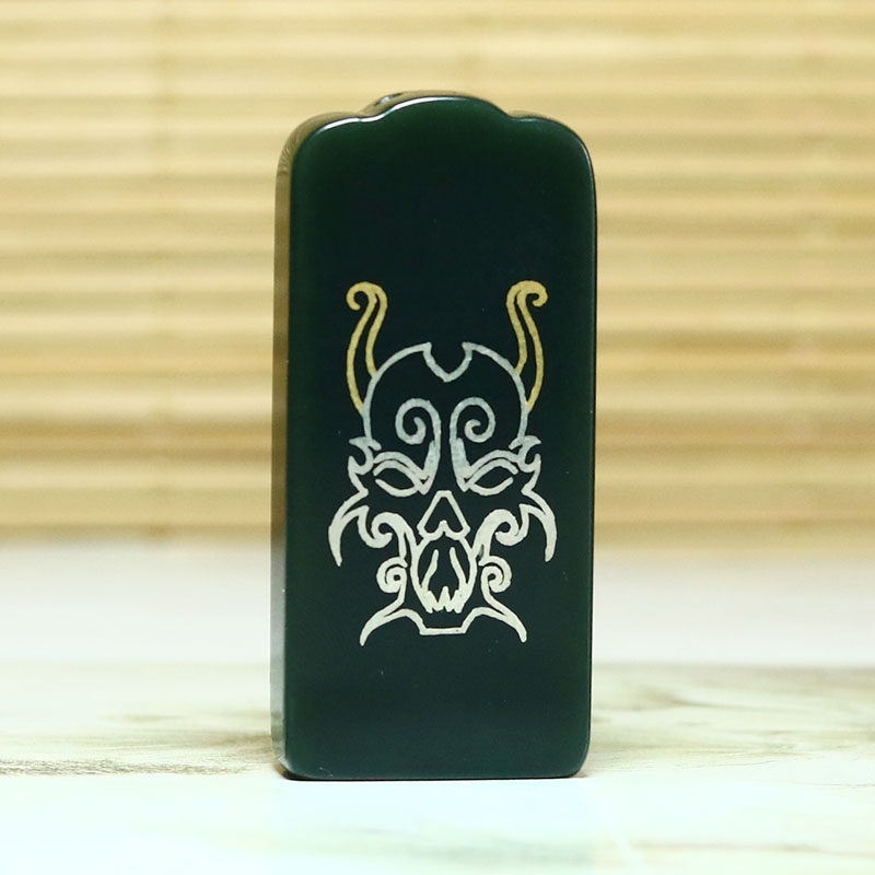 蒋宏利玉雕工作室出品 和田玉 金银错运吉骷髅 14.22g
