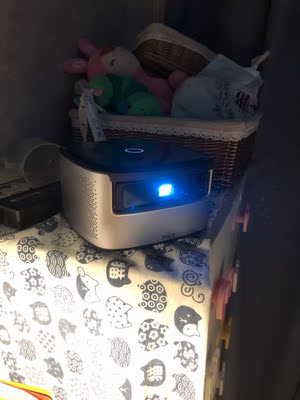 缺点吐槽：坚果J9投影仪怎么样？投影仪好用吗？