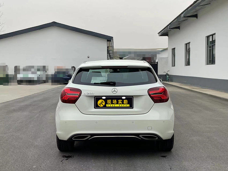 奔驰a200网络拍卖公告