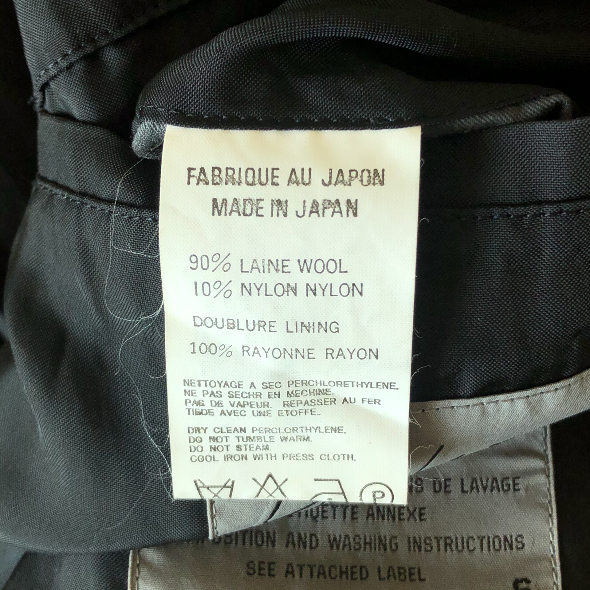 Yohji Yamamoto 99AW Multi-Pocket Suit — label