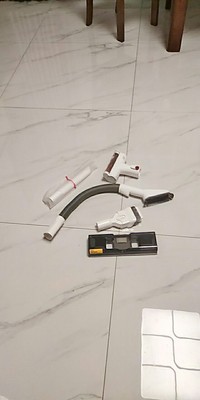 鲨客shark s6和戴森V8吸尘器哪个好??告诉大家实情真相?