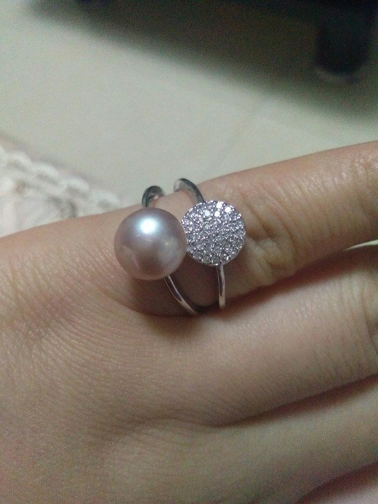 925银珍珠戒指，馒头珠，一个妖紫一个大白，随便出，单个28