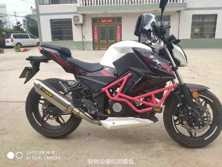 街车双缸300Cc