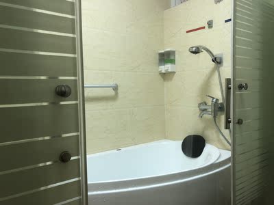 都是干货:箭牌扇形亚克力按摩浴缸质量怎么样?会漏水吗？