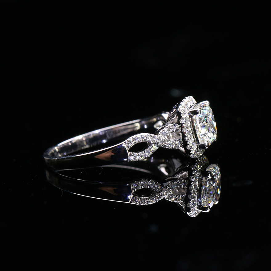 gia证书1.02克拉j色vs2天然钻石18k镶嵌垫型钻戒周德堂6114l