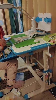 用了一年才选出来的生活诚品儿童学习桌好用吗?孩子喜欢吗