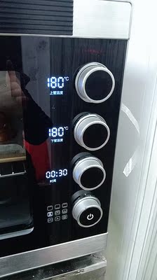 头版头条分析这个【松下NU-JK101W蒸烤箱怎么样】