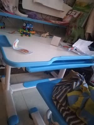 巨资买学习桌，护童儿童学习桌怎么样，质量很烂很差吗？