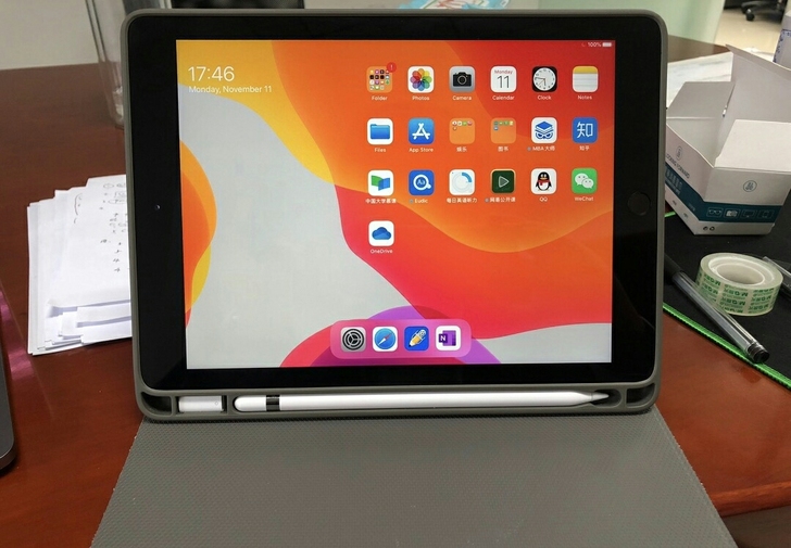 iPad32gWIFI急转成色非常新如图，中了好几个，