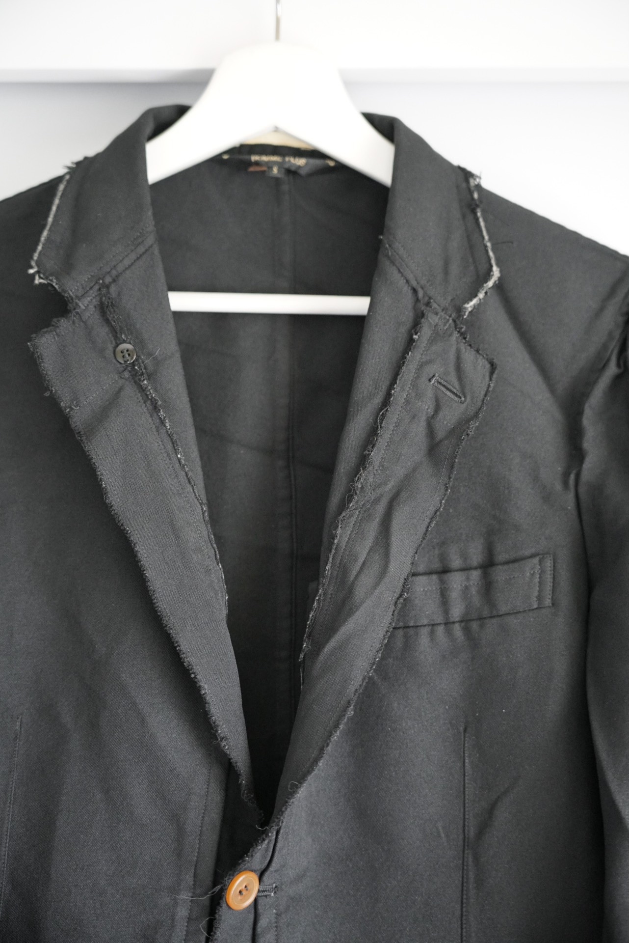 Comme des Garçons 17SS Fake Double Coat — label