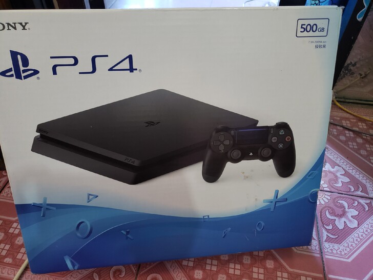 PS4slim500g国行宝贝99新