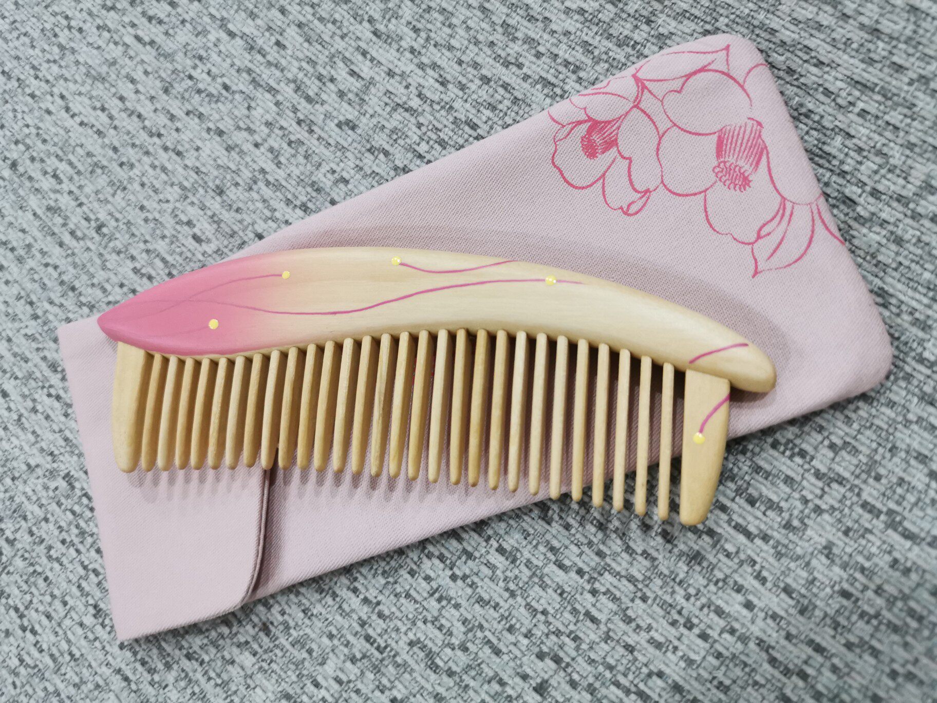 谭木匠山茶花创意木梳子送女友少女心礼物