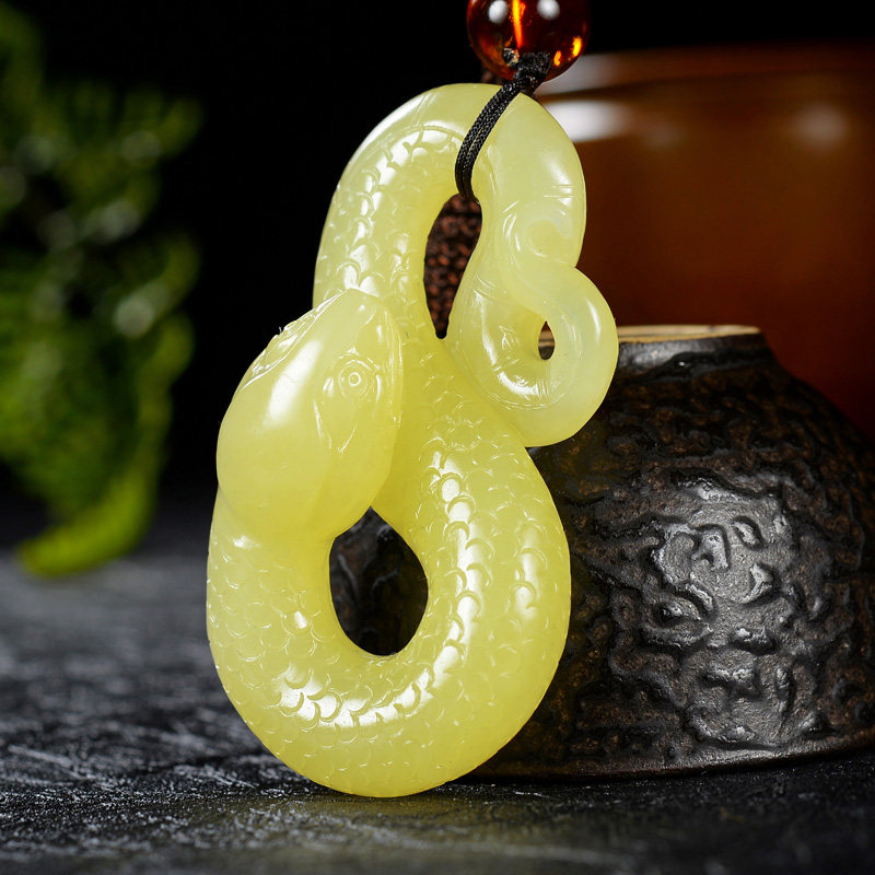 【特细腻若羌鸡油黄黄玉】和田玉腰缠万贯 蛇玉石挂件29.65克