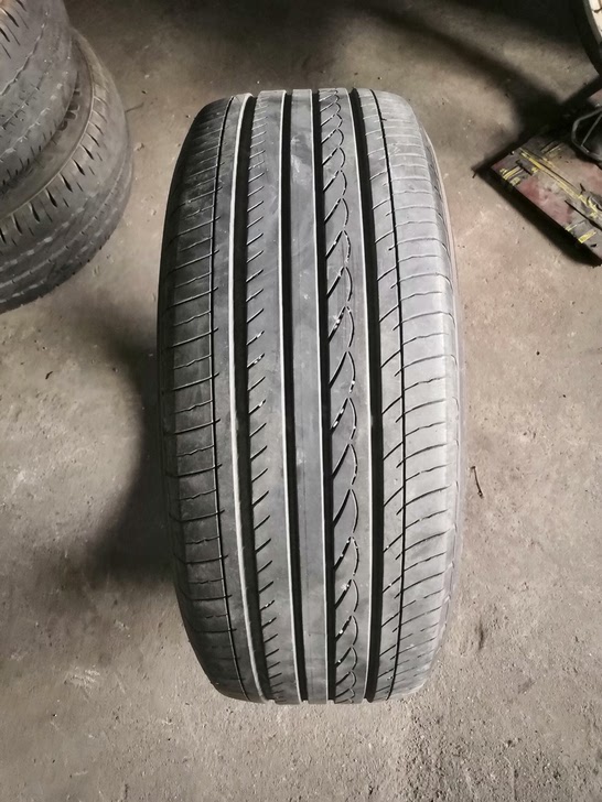 二手横滨225/50R18轮胎