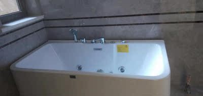 【求助大家】大神说东霸人造石独立浴缸好用吗?没有差评?