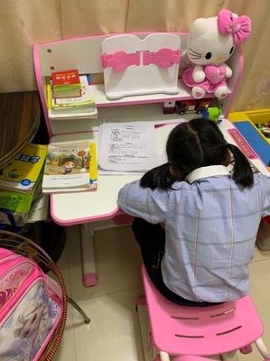 童画林儿童升降小学生学习桌写字桌好不好?桌子质量怎么样?