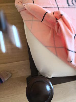 点评麦娜芙乳胶床垫怎么样，有假货吗？是不是真乳胶床垫？