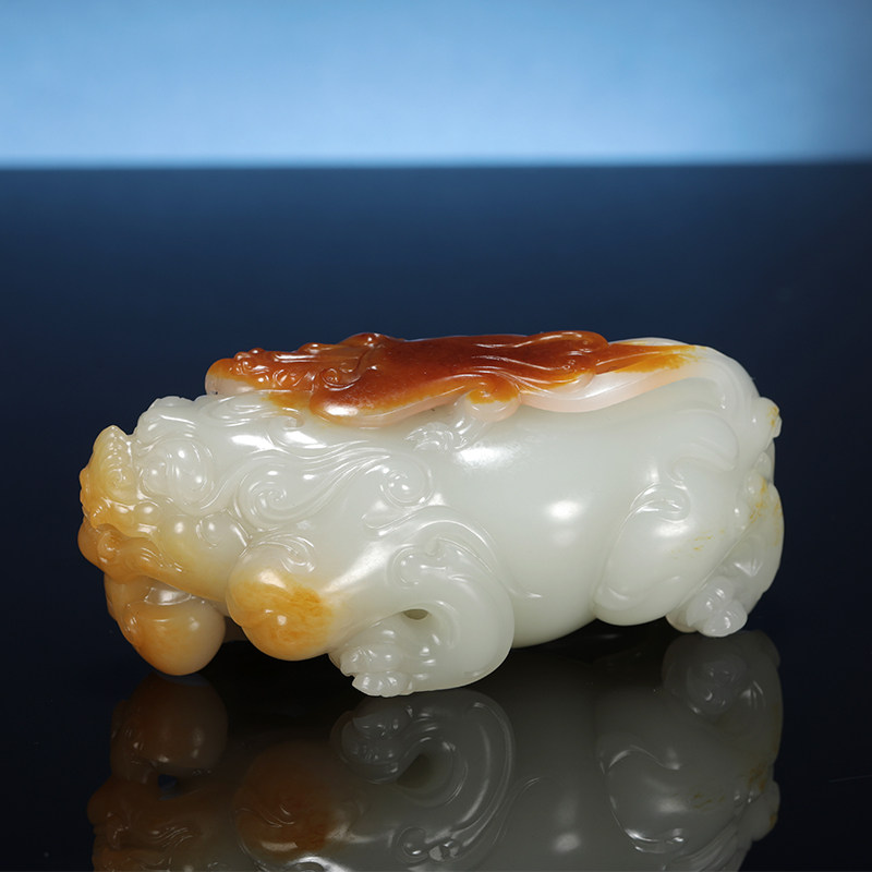 苏州名家刘长龙作品《貔貅》新疆和田玉籽料大师工艺
