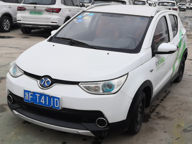 浙ft411d北京牌bj7001bph7-bev小型轿车网络拍卖公告