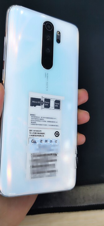 全新8 128红米note8pro贝母白，拆封未激活